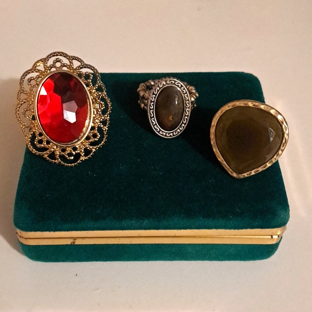 Vintage Bundle of 3 Stretchy Gem Gold and Silver Rings